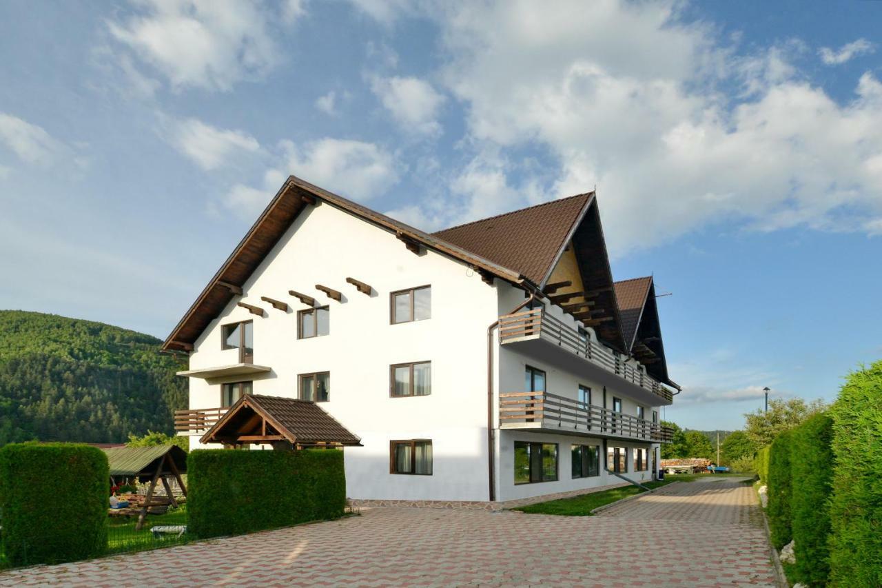Hotel Vila Mogan Moieciu de Jos Exterior foto